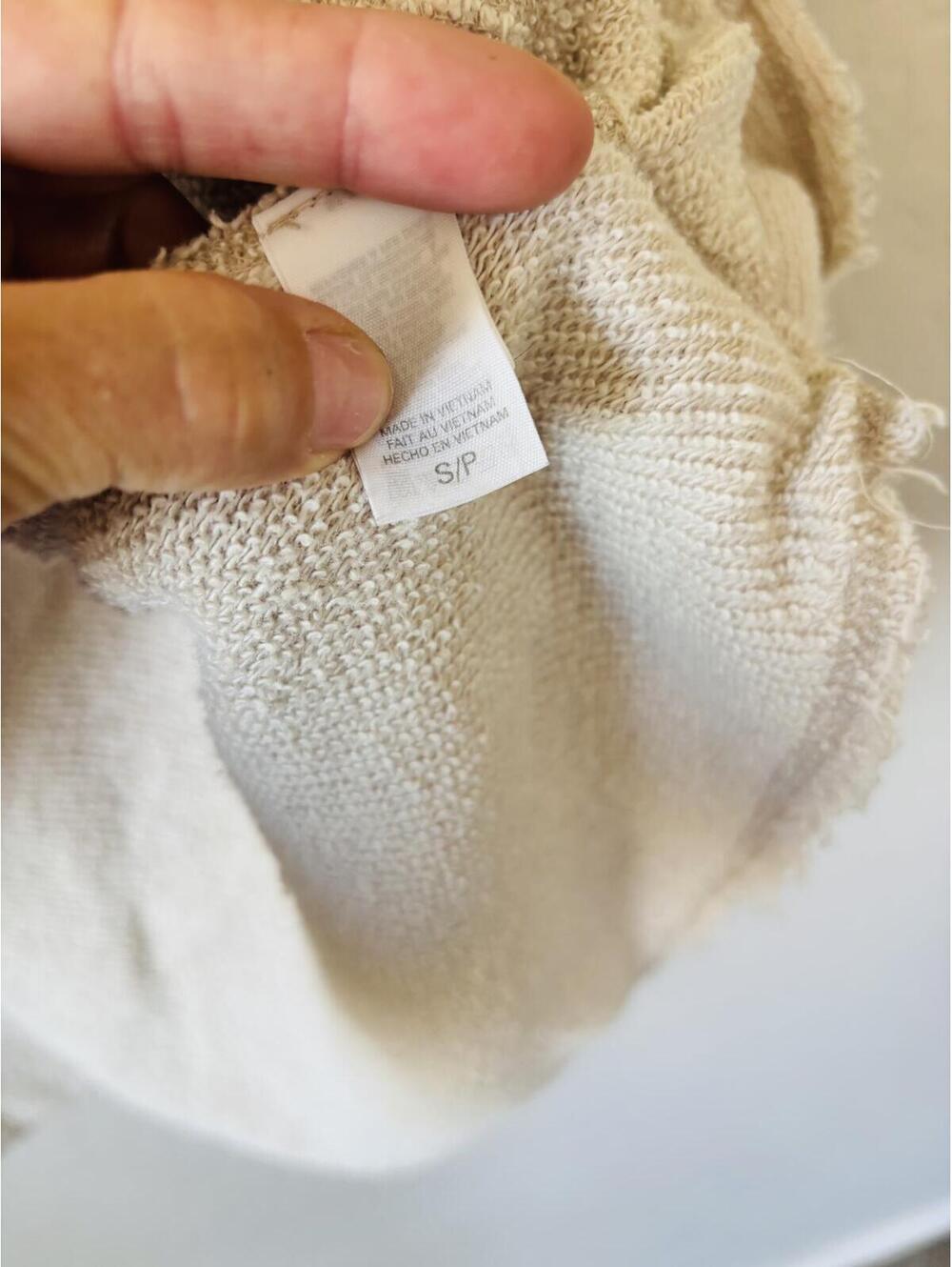 Victoria’s Secret NWOT oversized Terry sweatshirt cape - Picture 8 of 9